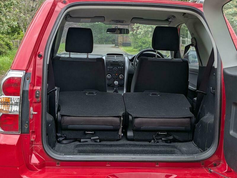 Suzuki Grand Vitara Estate Silver #27
