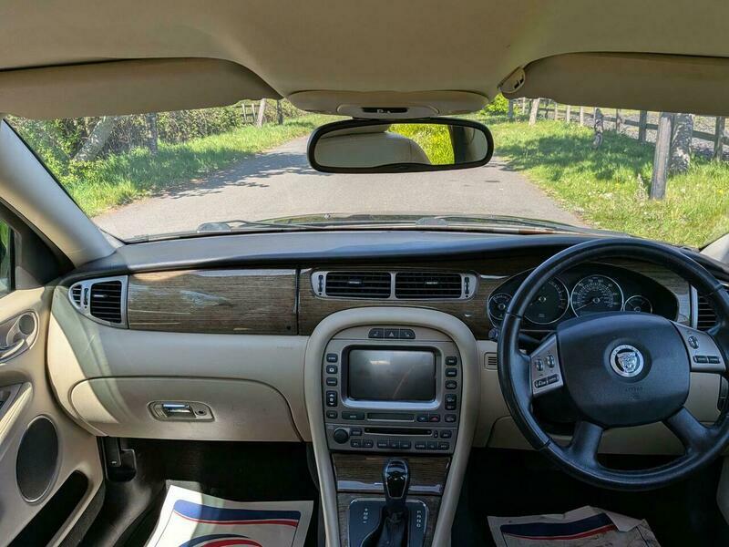 Renault 1.2 Freeway Euro 4 2009 59 Reg #9