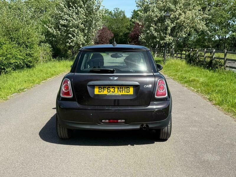 Mini Hatch 1.6 One Euro #2