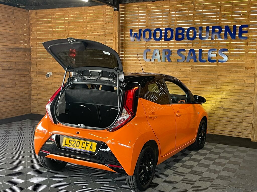 Toyota Aygo 1.0 Vvt-i X-cite Hatchback Euro Orange