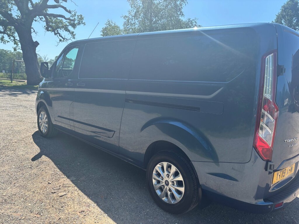 Ford Transit Custom 2.0 300 Ecoblue Limited Panel Van Manua YT19ATW Blue #4