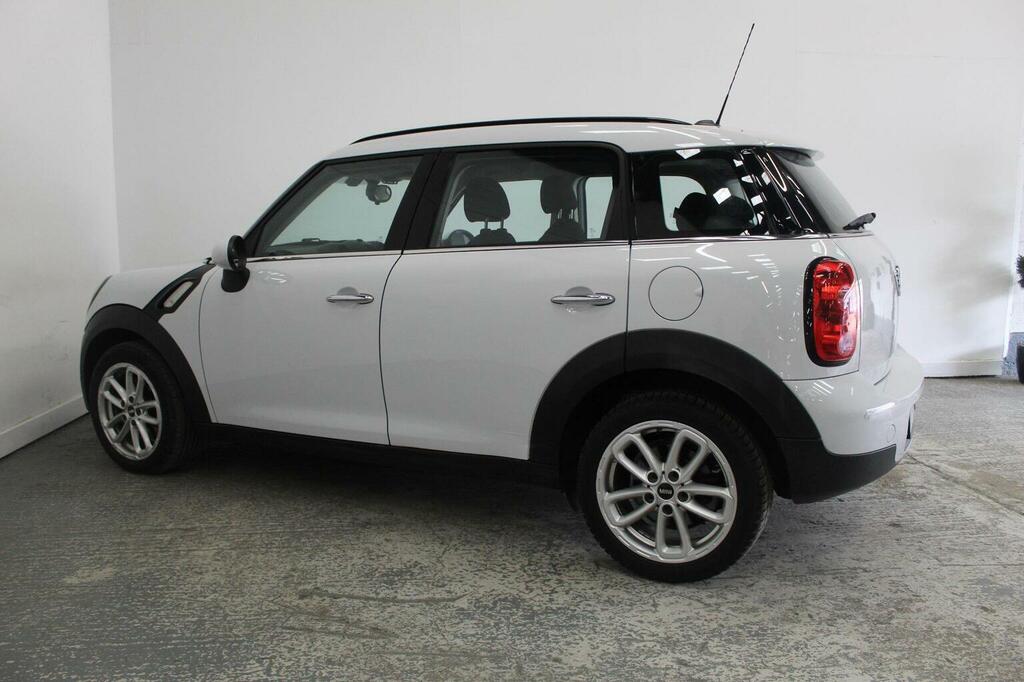 Mini Countryman Suv 1.6 Cooper D Business Edition Euro 5 Ss White #4