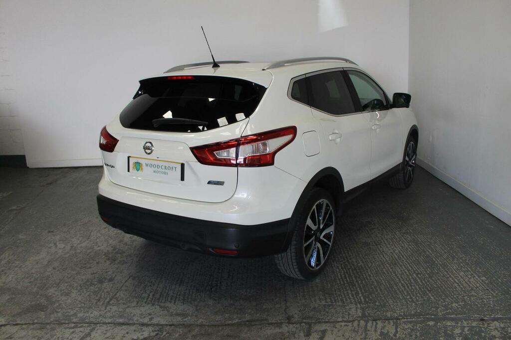 Nissan Qashqai Suv 1.6 Dci Tekna 2Wd Euro 5 Ss 201414 EF14HSU White #6