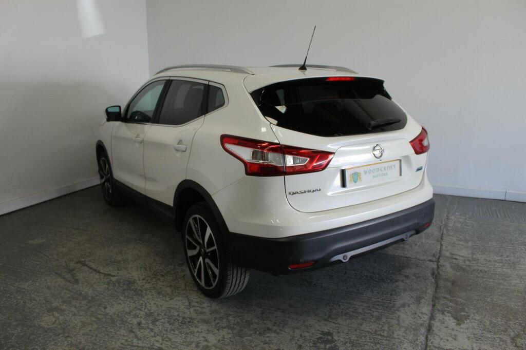 Nissan Qashqai Suv 1.6 Dci Tekna 2Wd Euro 5 Ss 201414 EF14HSU White #5