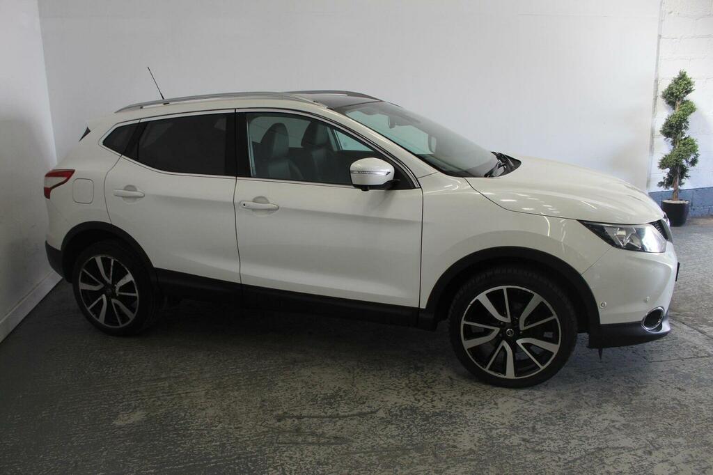 Nissan Qashqai Suv 1.6 Dci Tekna 2Wd Euro 5 Ss 201414 EF14HSU White #3