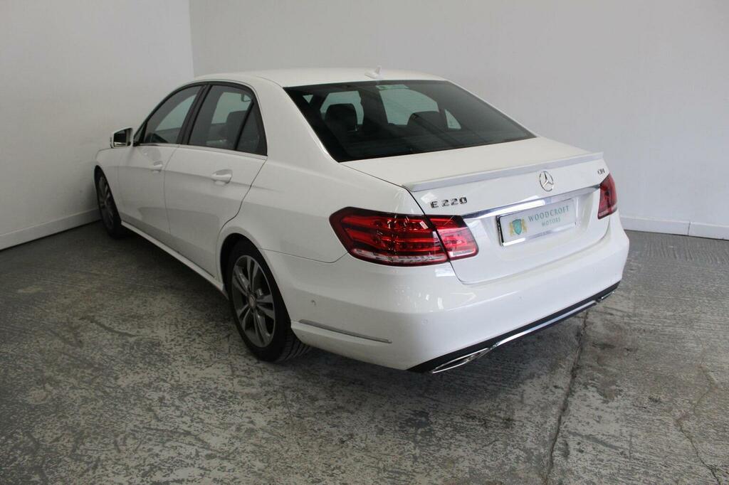 Mercedes-Benz E Class Saloon 2.1 E220 Cdi Se Euro 5 Ss 201463 White #5