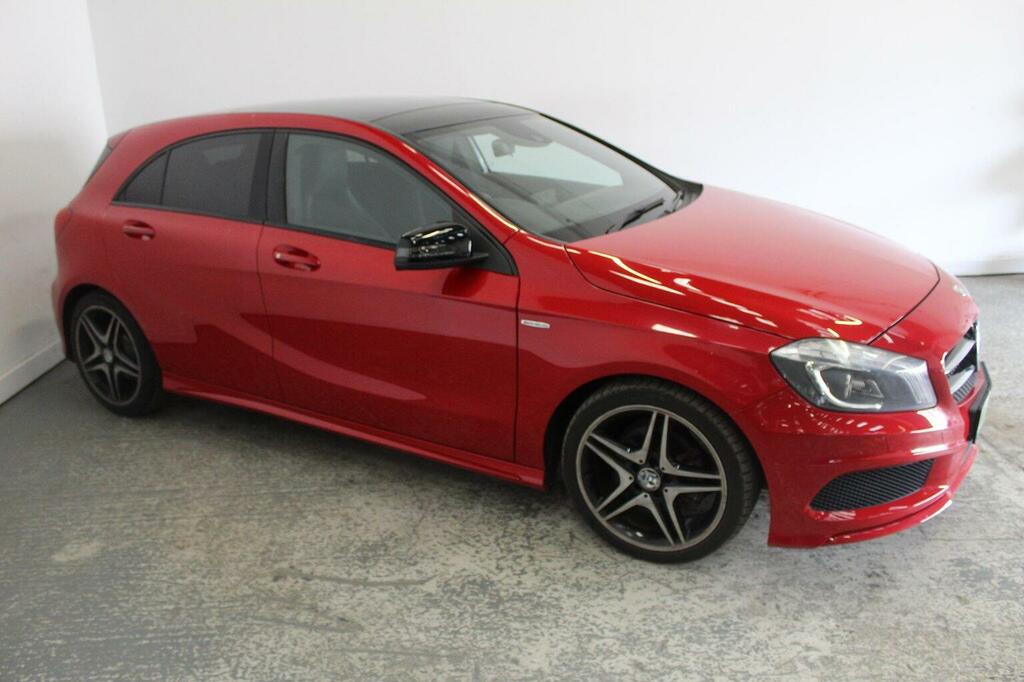 Mercedes-Benz A Class Hatchback 1.8 A200 Cdi Blueefficiency Amg Sport 7G Red #3