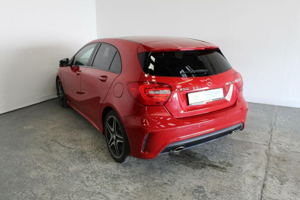 Mercedes-Benz A Class Hatchback 1.8 A200 Cdi Blueefficiency Amg Sport 7G Red #5