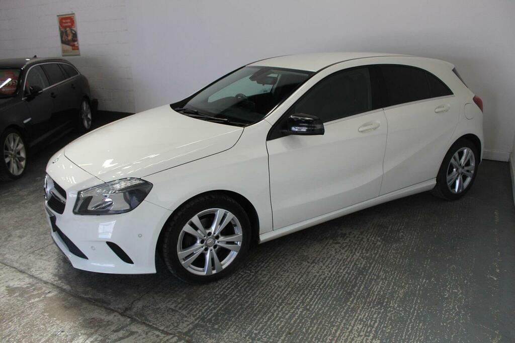 Mercedes-Benz A Class Hatchback 2.1 A200d Sport Executive Euro 6 Ss WM65ULF White #4