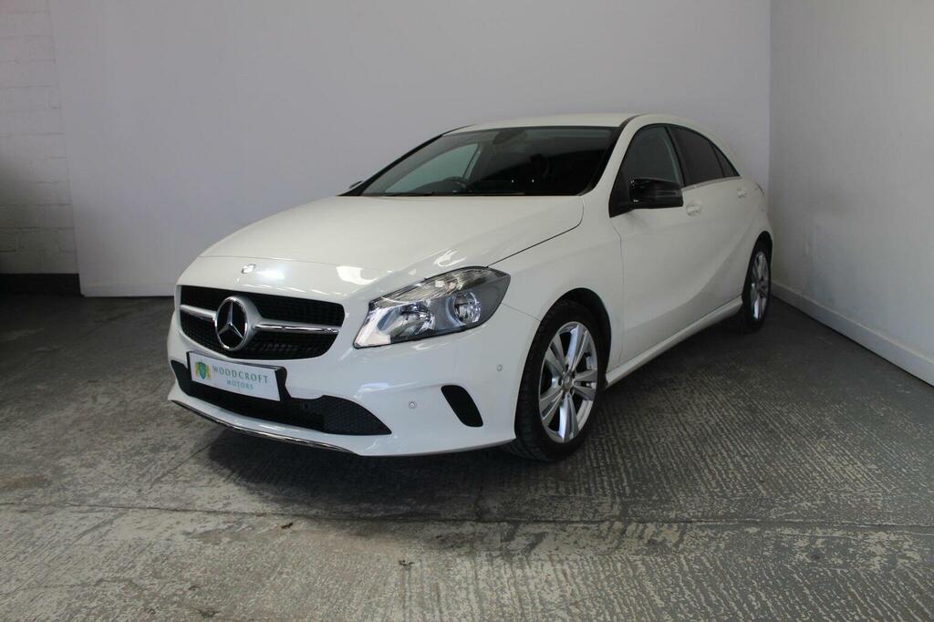 Mercedes-Benz A Class Hatchback 2.1 A200d Sport Executive Euro 6 Ss WM65ULF White #2