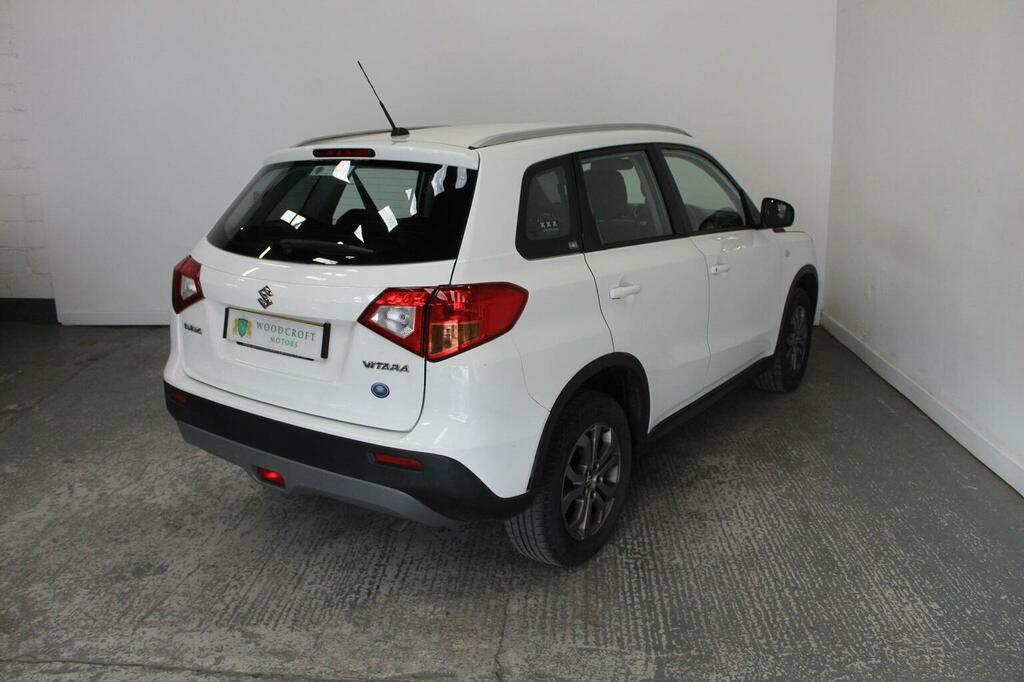 Suzuki Vitara Suv 1.6 Sz4 Euro 6 Ss 201818 DT18UJO White #6