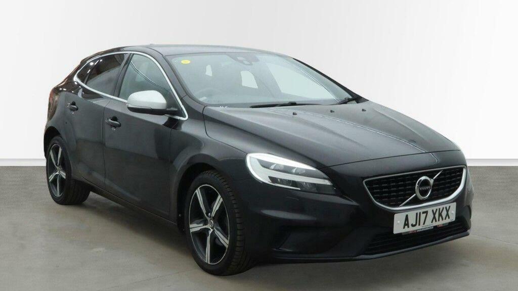 Volvo V40 Hatchback 2.0 D2 R-design Nav Plus Euro 6 Ss Black
