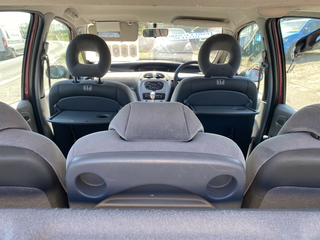 Citroen Xsara Picasso 1.6 Hdi Desire Silver #16