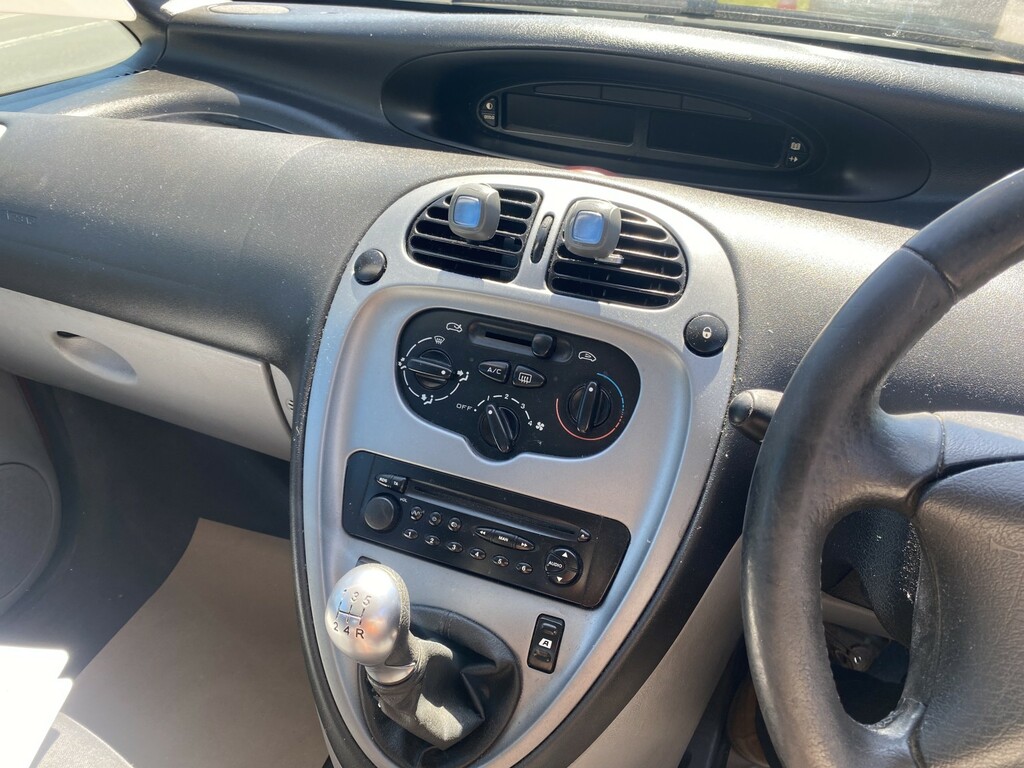 Citroen Xsara Picasso 1.6 Hdi Desire Silver #25