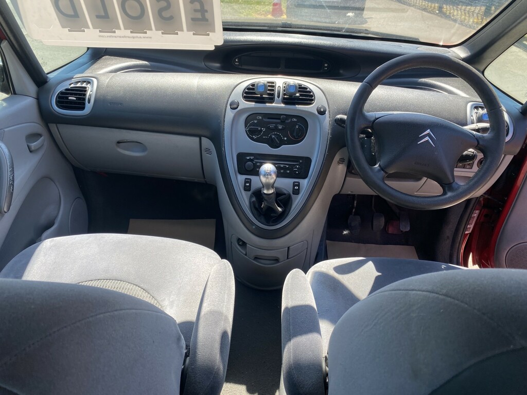 Citroen Xsara Picasso 1.6 Hdi Desire Silver #21