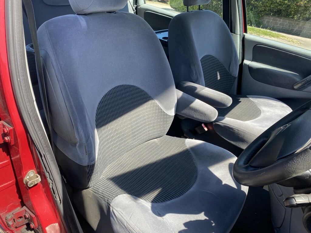 Citroen Xsara Picasso 1.6 Hdi Desire Silver #28