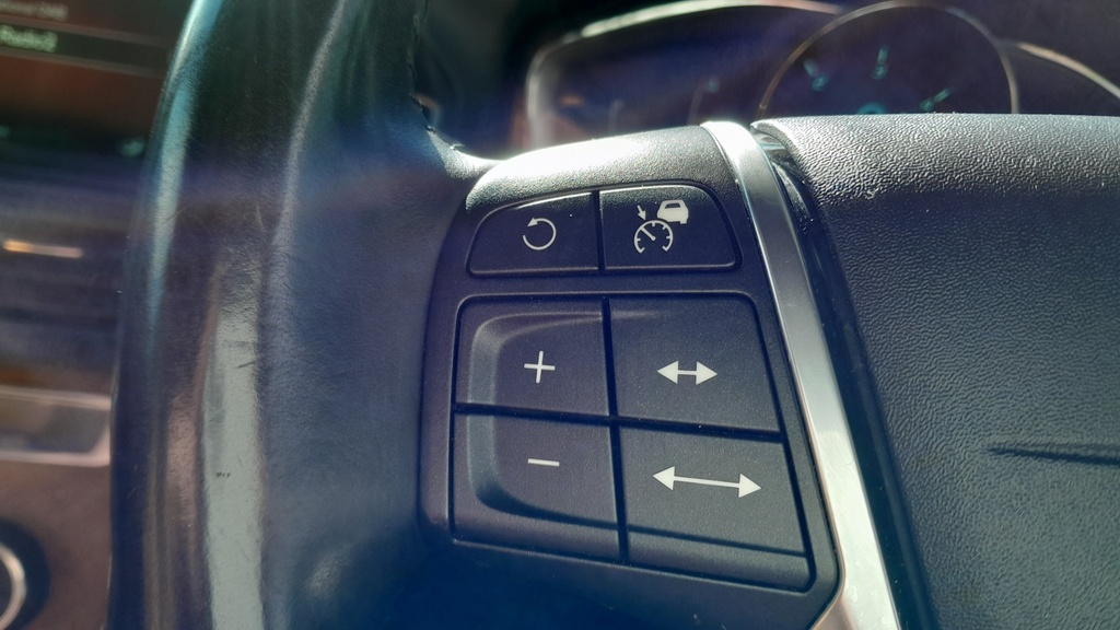 Volvo XC60 Vehicle Details Price - 14995 Make Volvo Model Blue #6