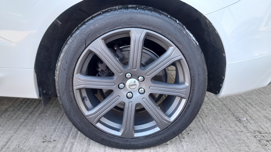 Volvo XC60 Vehicle Details Price - 18995 Make Volvo Model KN18MFE White #6