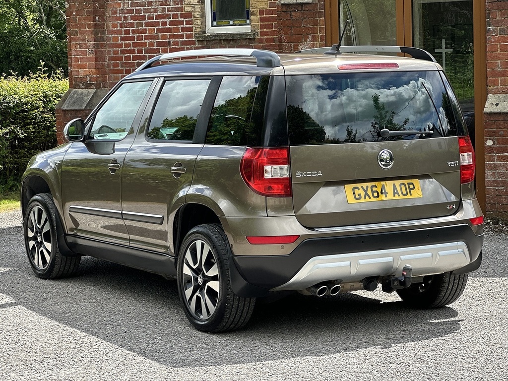 Skoda Yeti Suv GX64AOP Brown #6