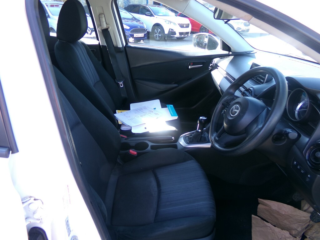 Mazda 2 1.5 Skyactiv-g Se Hatchback Euro YD15FWB #6