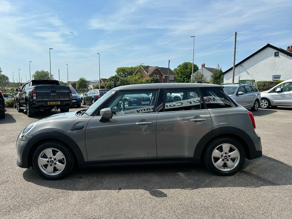 Mini Hatch 2022 1.5 Cooper Classic Hatchback Stept PK72DZO Grey #4