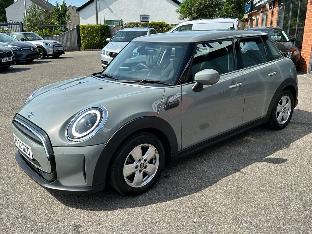 Mini Hatch 2022 1.5 Cooper Classic Hatchback Stept PK72DZO Grey #3
