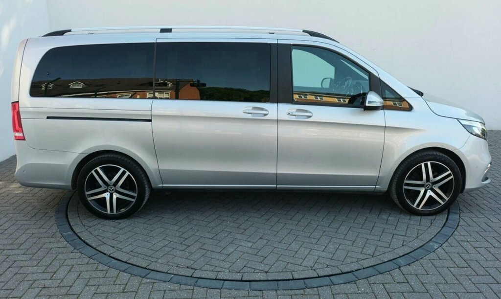 Mercedes-Benz V Class 2020 2.0 V220d Sport Mpv G-tronic Euro Silver #3