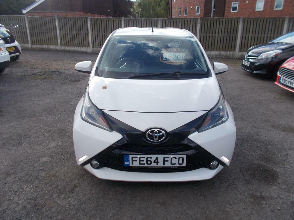 Toyota Aygo 1.0 Vvt-i X-pression Euro 5 FE64FCO White #2