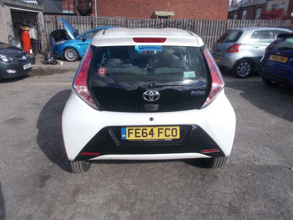 Toyota Aygo 1.0 Vvt-i X-pression Euro 5 FE64FCO White #5