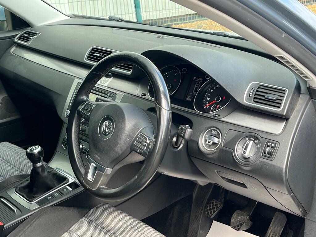 Volkswagen Passat 2.0 Tdi Bluemotion Tech Sport Euro 5 Ss KR61BZH Grey #3