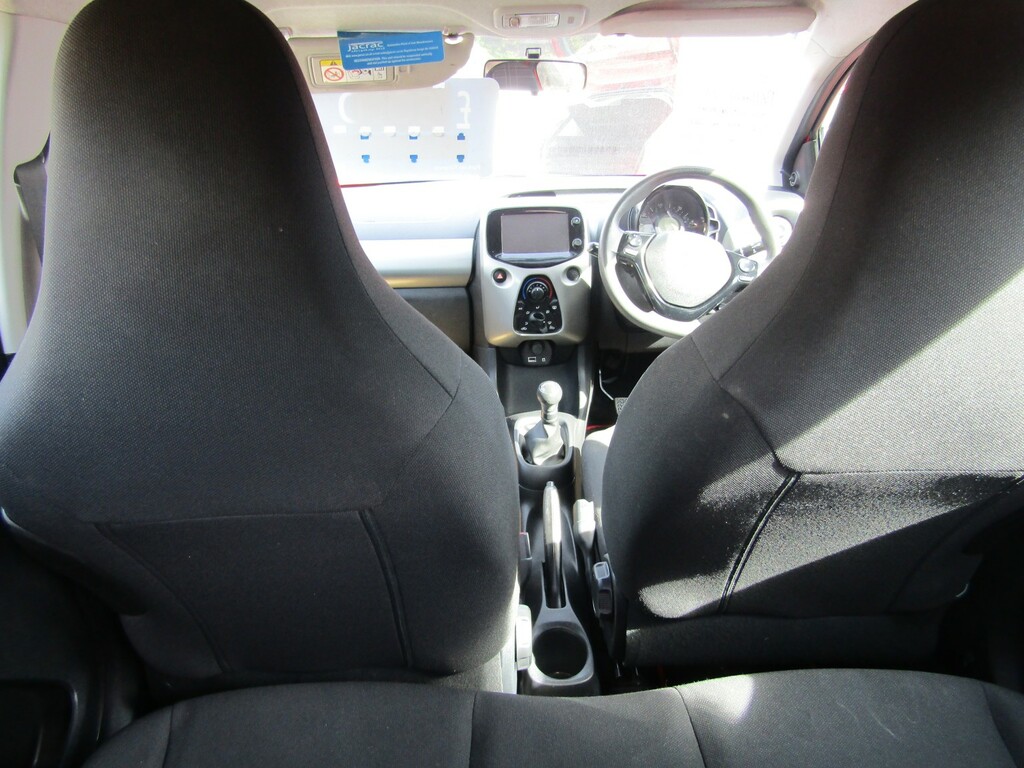 Peugeot 108 1.0 Active MK18KXA Red #4