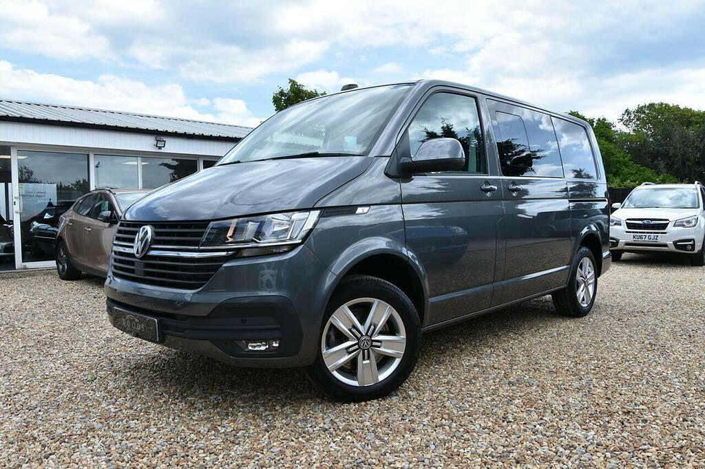Volkswagen Transporter 2.0 Tdi T32 Highline Kombi Dsg Fwd Swb Euro 6 Ss Grey