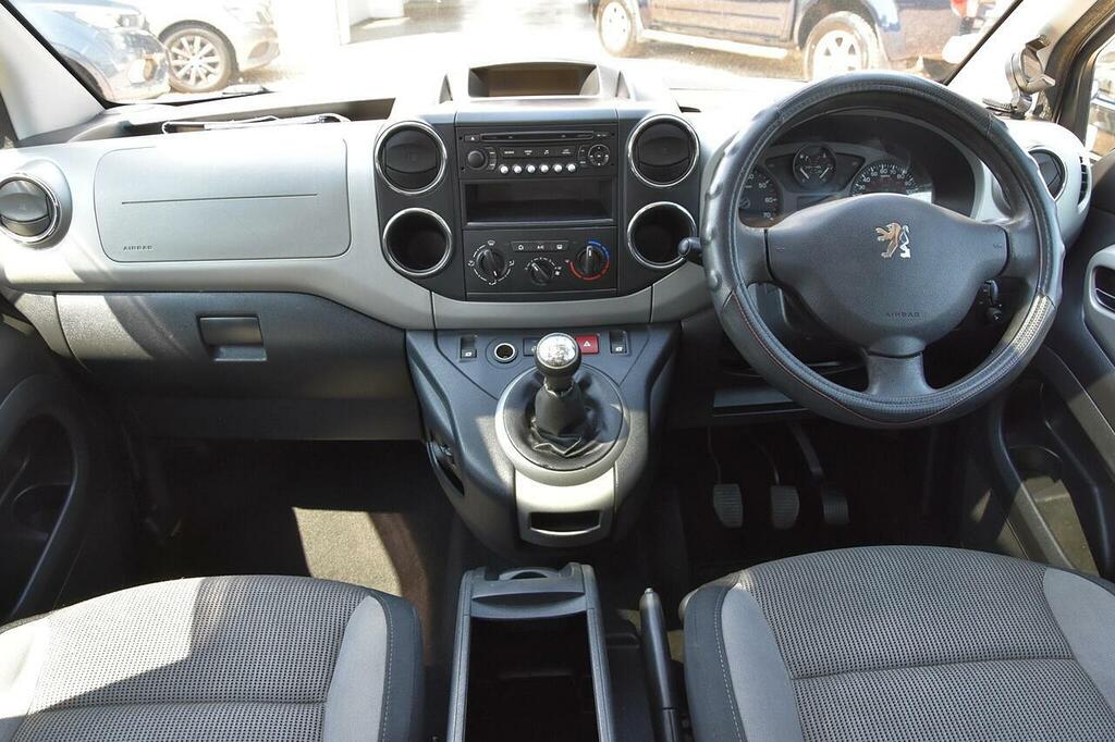 Peugeot Partner Tepee 1.6 Hdi 8V Red #24
