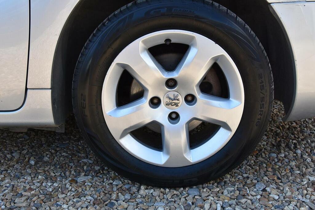 Peugeot Partner Tepee 1.6 Hdi 8V Red #11