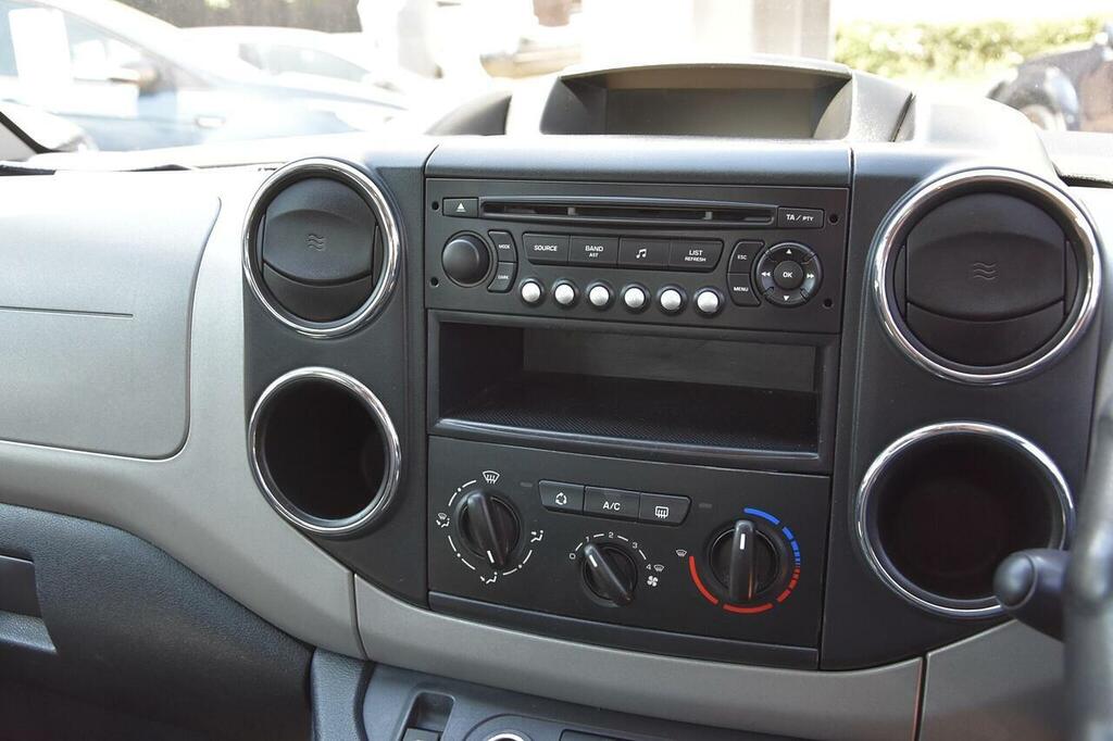 Peugeot Partner Tepee 1.6 Hdi 8V Red #25
