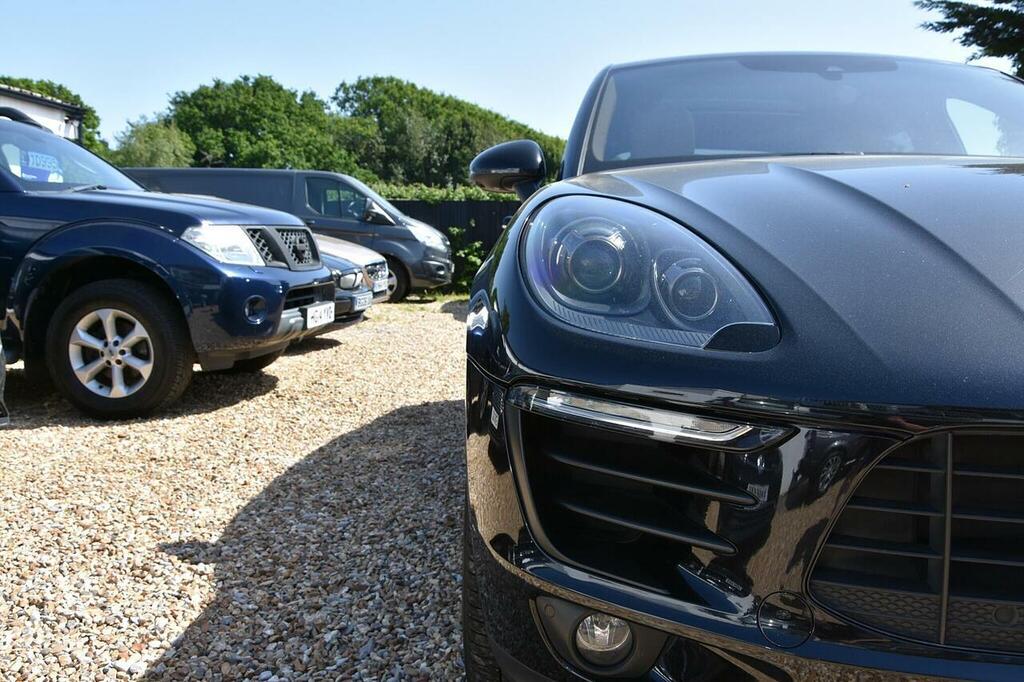 Porsche Macan 3.0 Td V6 S Pdk 4Wd Euro 6 Ss LJ17XNK Black #4