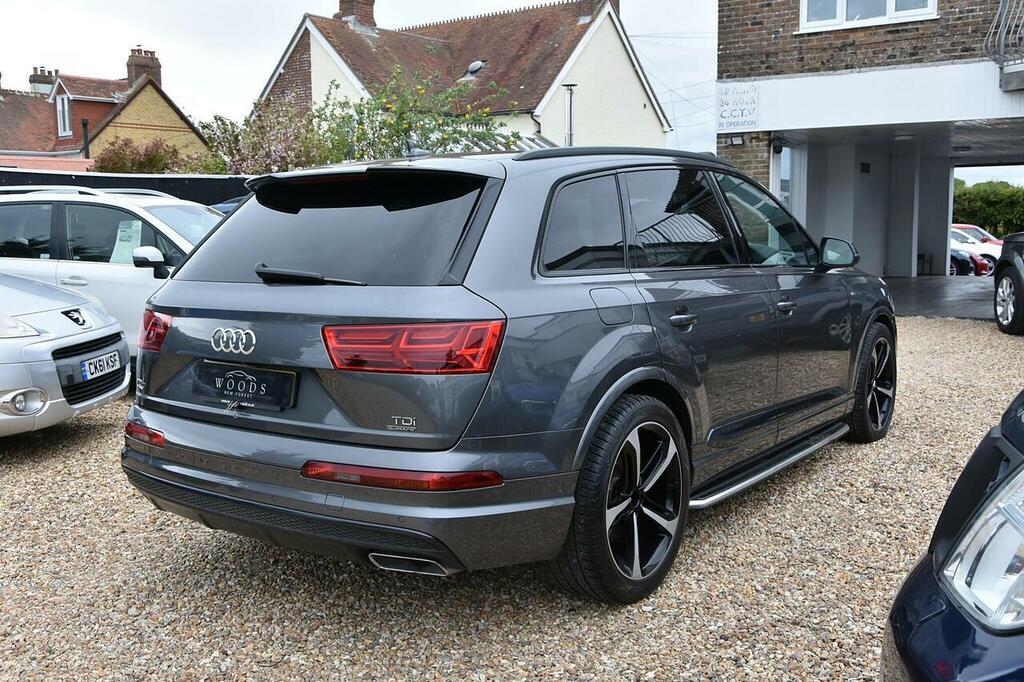 Audi Q7 3.0 Tdi V6 Black Edition Tiptronic Quattro Euro 6 KU18LUJ Grey #4