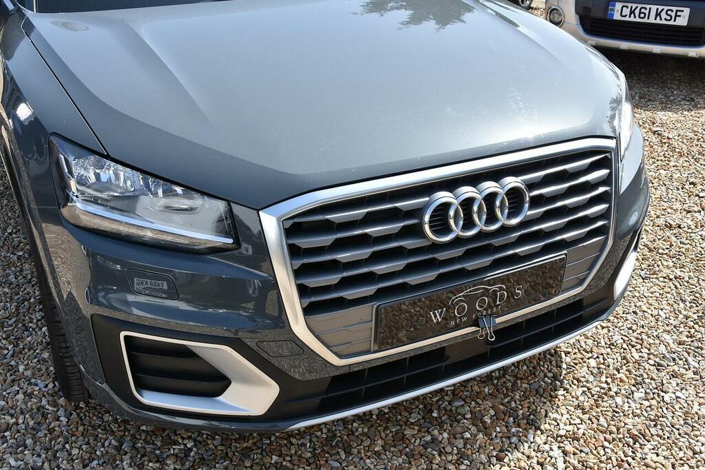Audi Q2 1.5 Tfsi Cod 35 Sport Euro 6 Ss NC19KXY Grey #4
