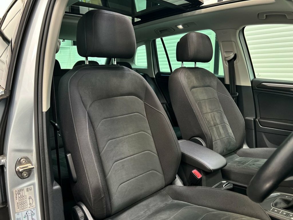 Volkswagen Tiguan 1.5L Elegance GV22MTO Silver #3