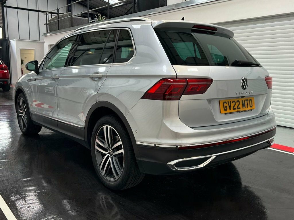 Volkswagen Tiguan 1.5L Elegance GV22MTO Silver #2