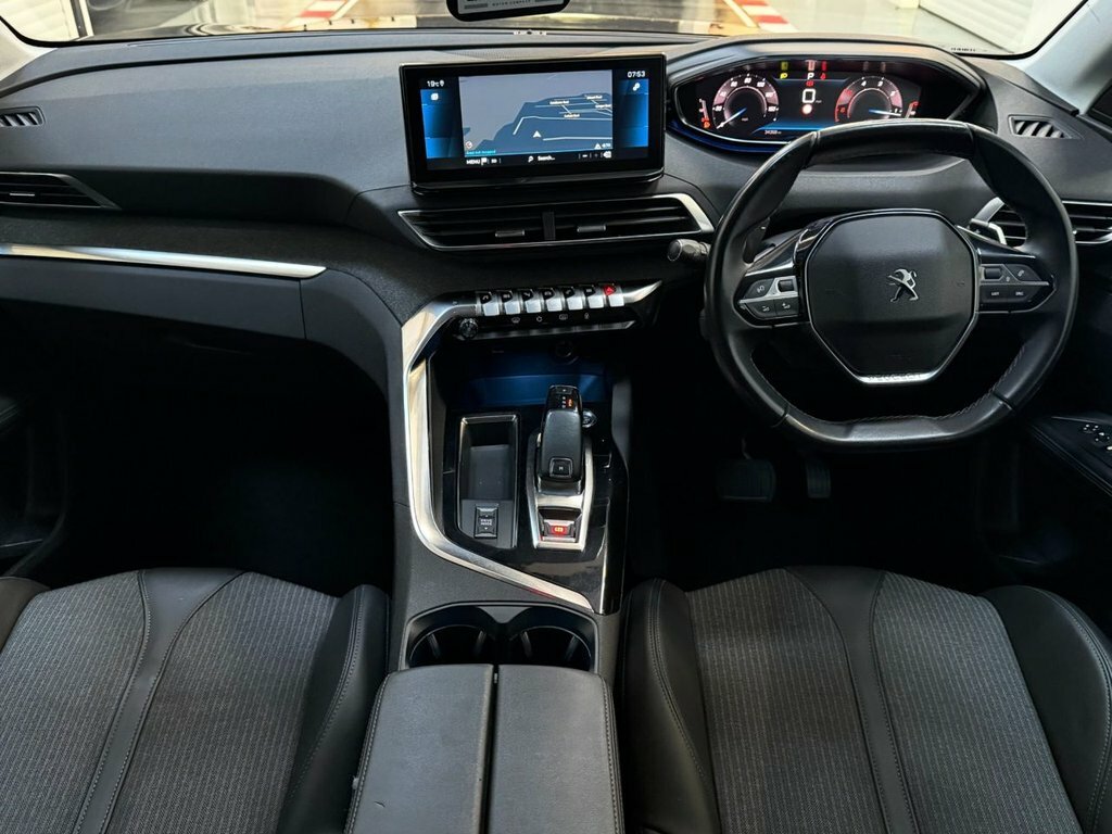 Peugeot 5008 1.5L Allure Premium Grey #2