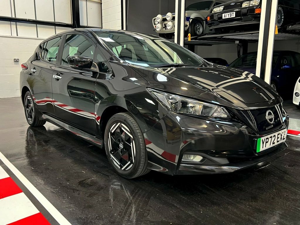 Nissan Leaf Hatchback YP72EXZ Black #4