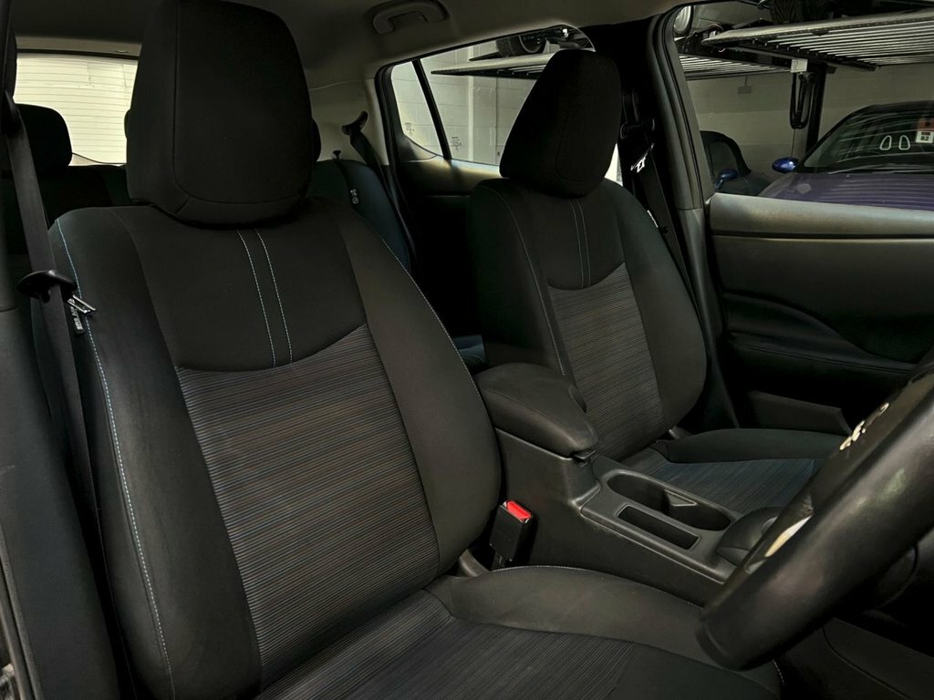 Nissan Leaf Hatchback YP72EXZ Black #3