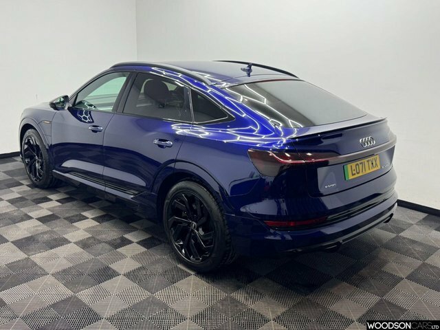 Audi E-tron 2022 50 Black Edition Sportback LO71TXX Blue #2
