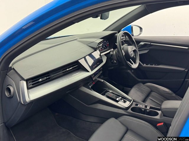 Audi A3 2022 1.4 Tfsie 40 S Line Sportback Plug CE72HHP Blue #3