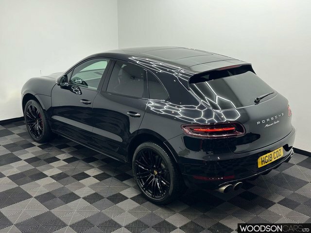 Porsche Macan 2018 3.6T V6 Turbo Suv Pdk 4Wd Euro 6 HG18CDZ Black #2