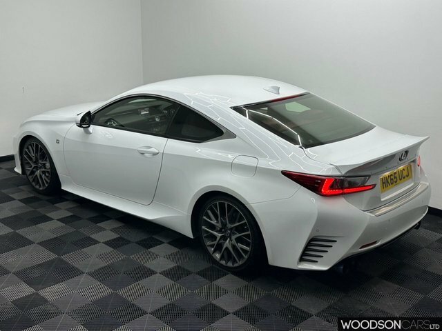 Lexus RC 2015 2.5 300H F Sport Coupe Hybrid Cvt White #2