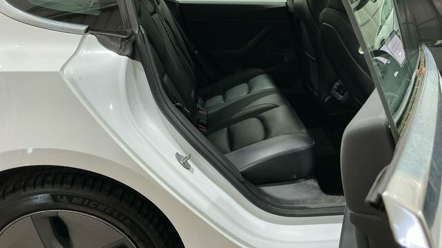 Tesla Model 3 2019 Standard Range Plus Saloon ML69LHT White #4