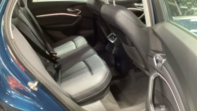 Audi E-tron 2020 55 Suv Quattro 95Kwh 408 P NA20DZB Blue #4