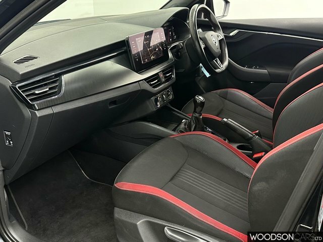 Skoda Kamiq 2020 1.5 Tsi Act Monte Carlo Suv Black #3